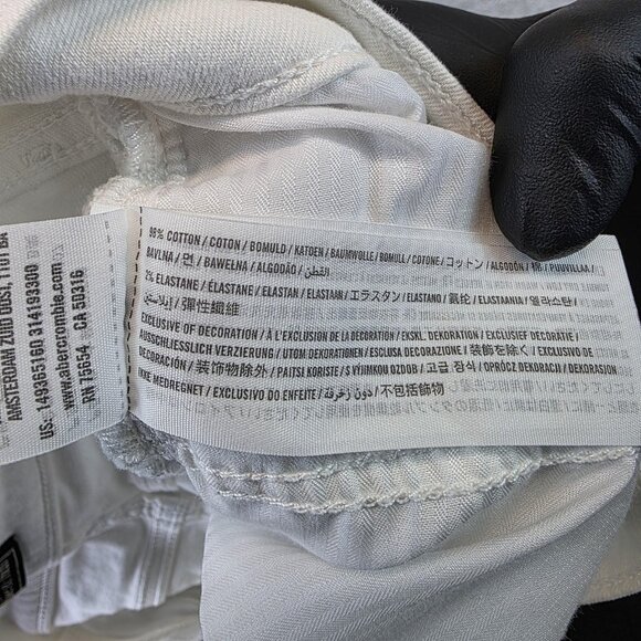 Abercrombie & Fitch Shorts Womens 29 White Denim Distressed Frayed Hem Cuffed - Picture 11 of 12